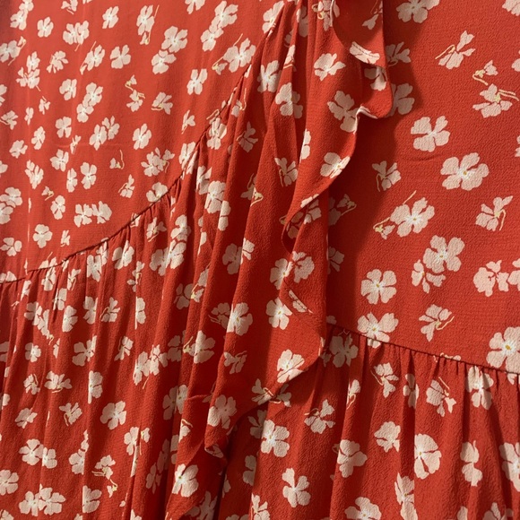 Madewell Ruffle-Wrap Midi Skirt in Happy Hibiscus Size 24 - Picture 5 of 9